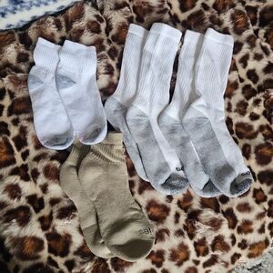 Dickies Men's Mixed Crew & Ankle Sock Pack in White and Tan